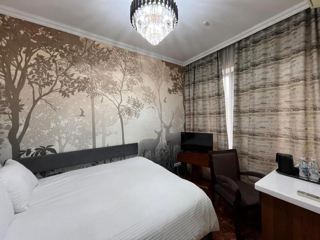 Luxurious Hotel Taraz Bagian luar foto